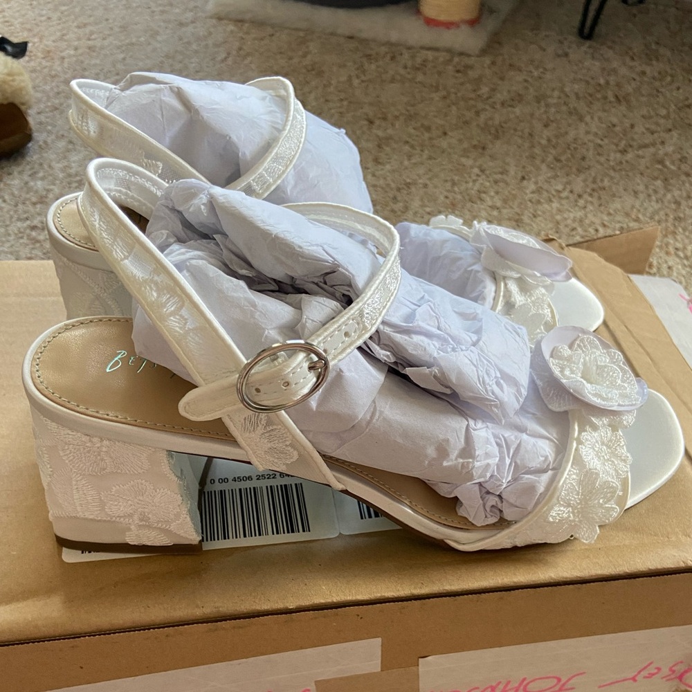 Betsey Johnson Blair White Floral Heels - Ivory